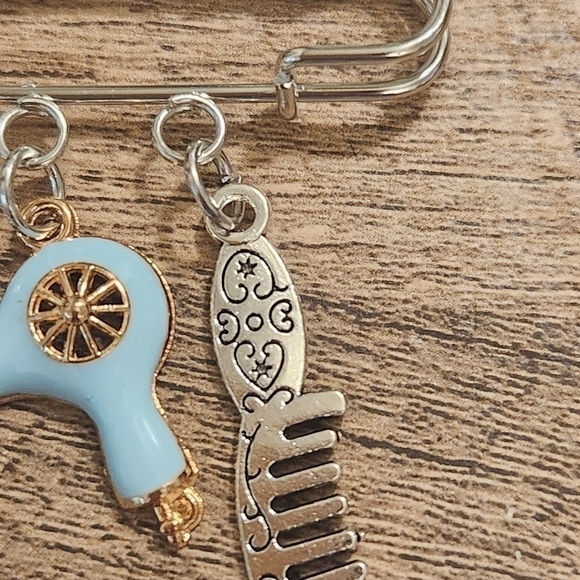 Brooch Pin Hairdresser - Picture 5 of 6